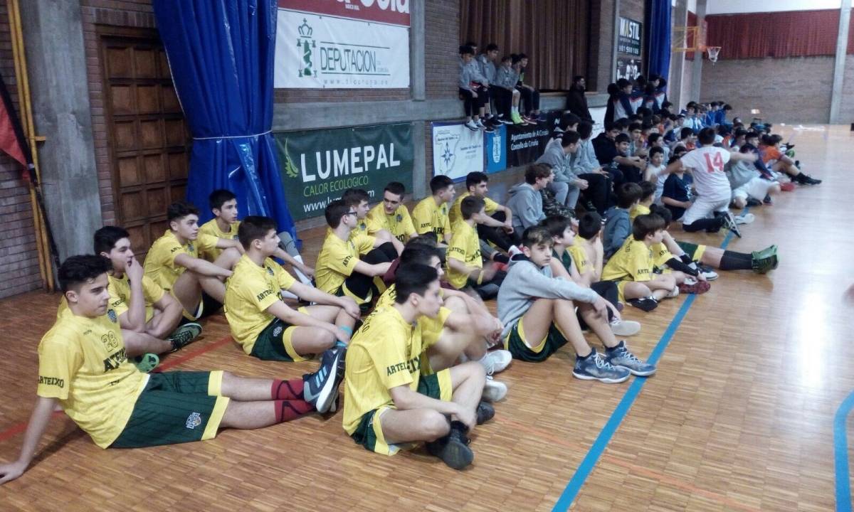 UN GRAN DÍA DE BALONCESTO NO XXIII TORNEO MARISTAS